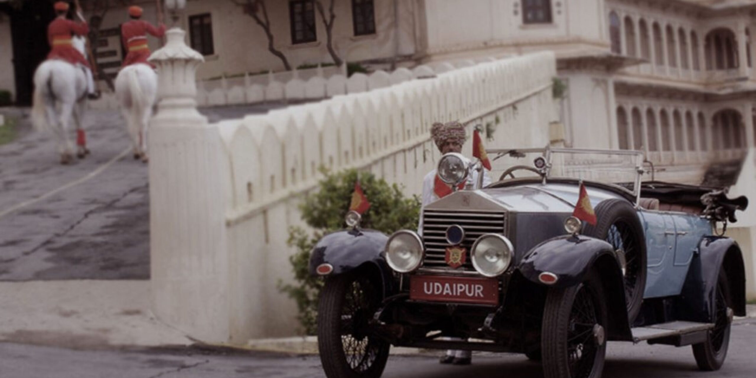Vintage Car ride in Udaipur